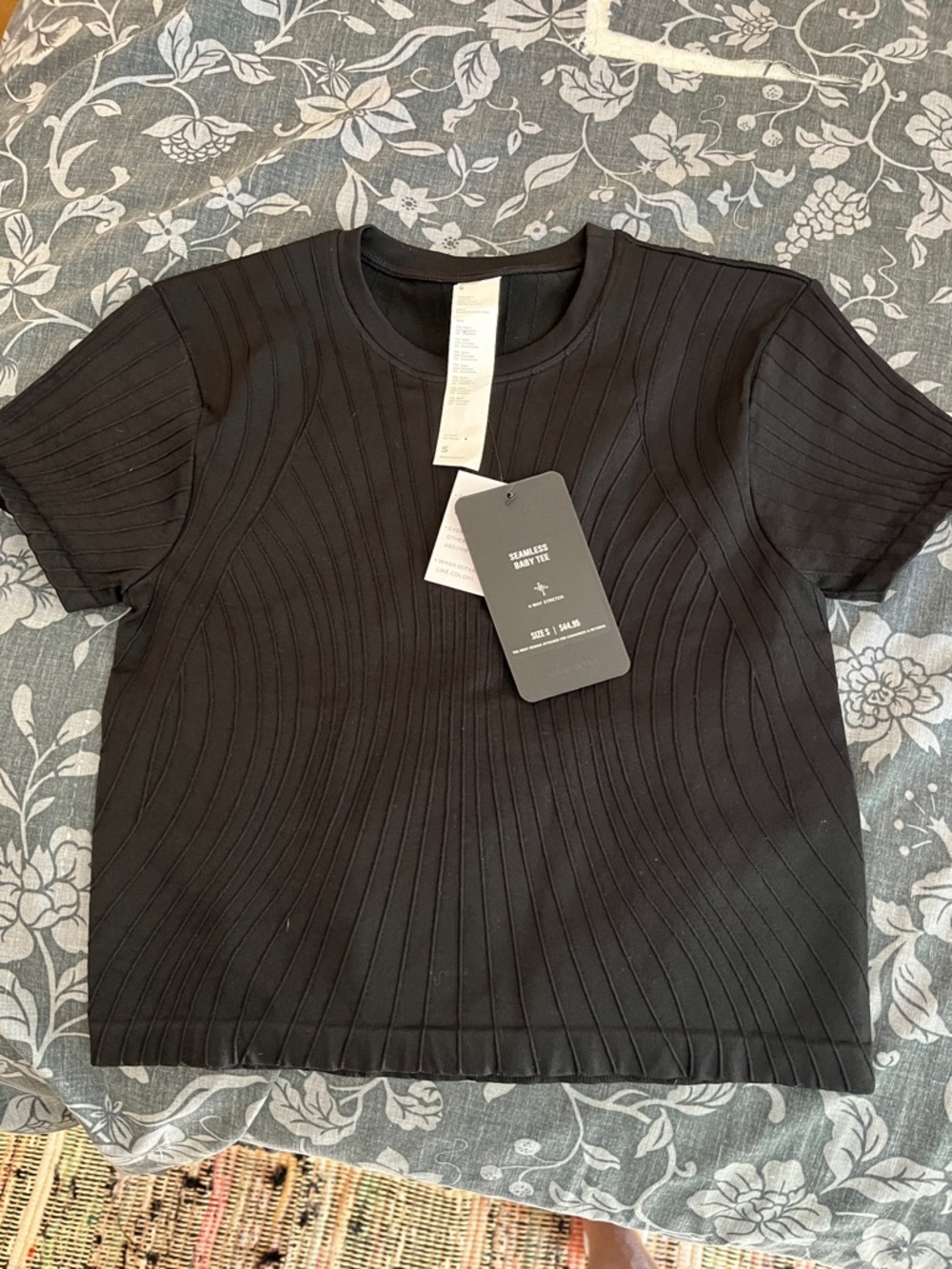 NWT Fabletics Black Ribbed Short Sleeve Top Size SMALL